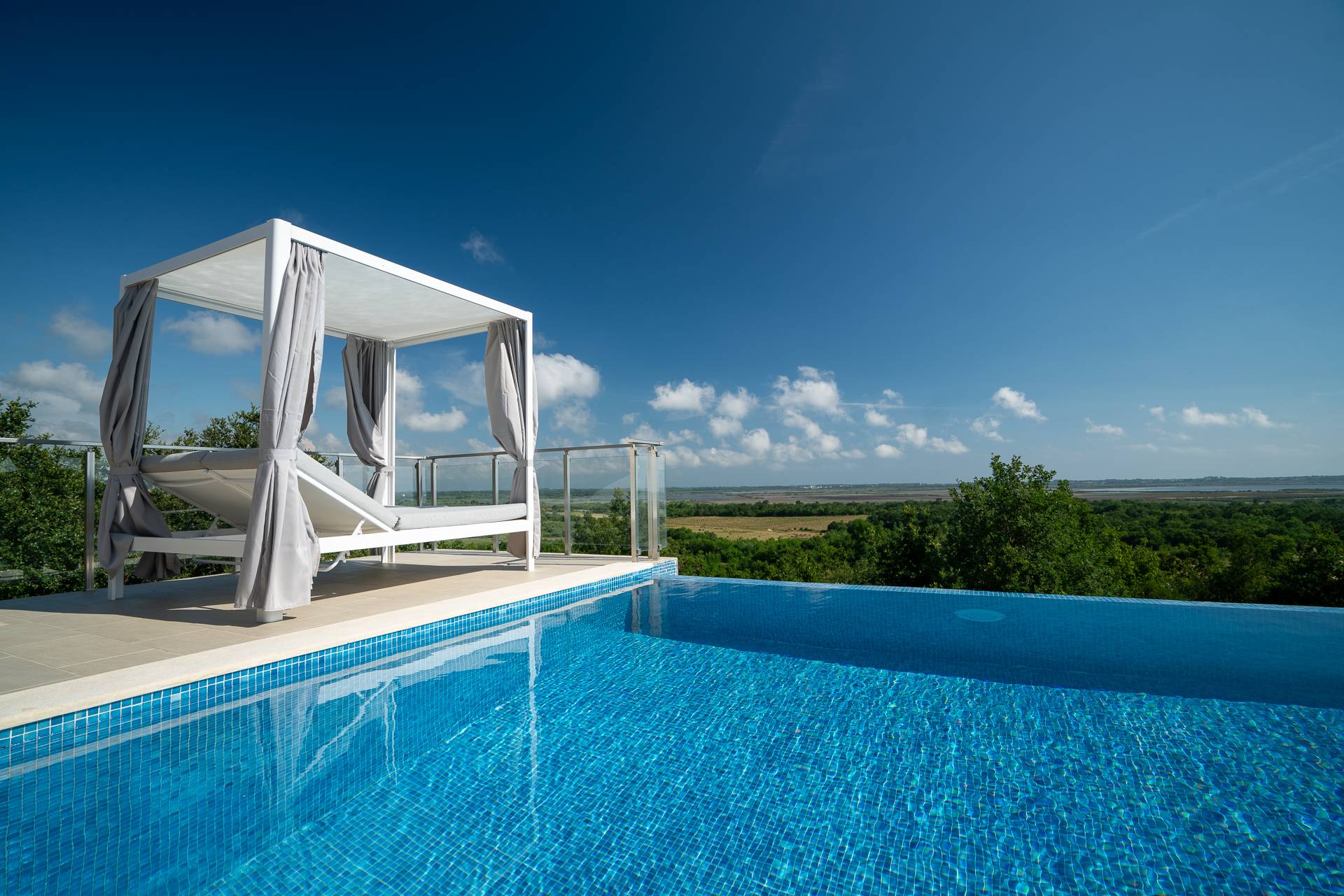 Solanas View Impression 9